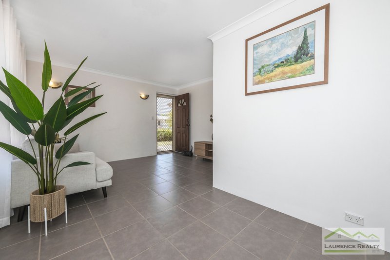 Photo - 5 Shortridge Way, Quinns Rocks WA 6030 - Image 3