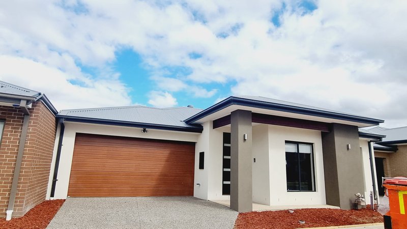 5 Showertree Street, Truganina VIC 3029