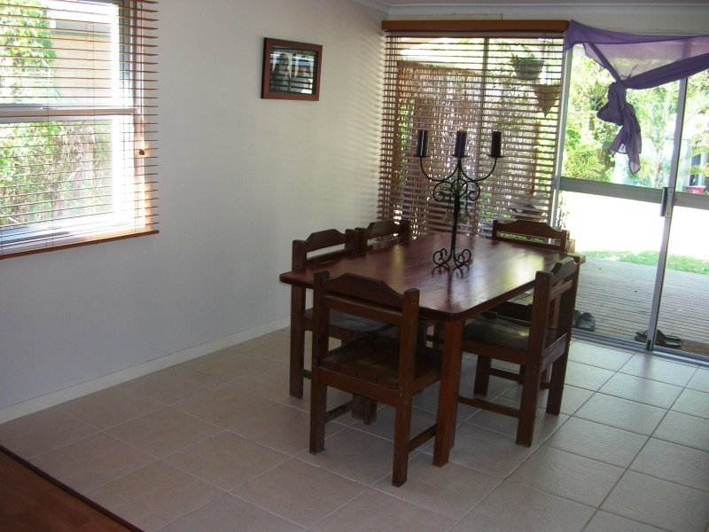 Photo - 5 Siesta Street, Camira QLD 4300 - Image 6