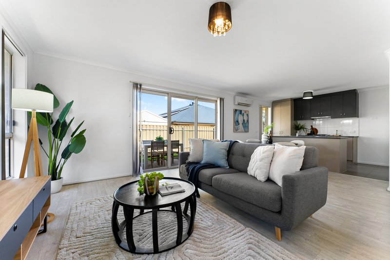 Photo - 5 Silk Road, Andrews Farm SA 5114 - Image 4