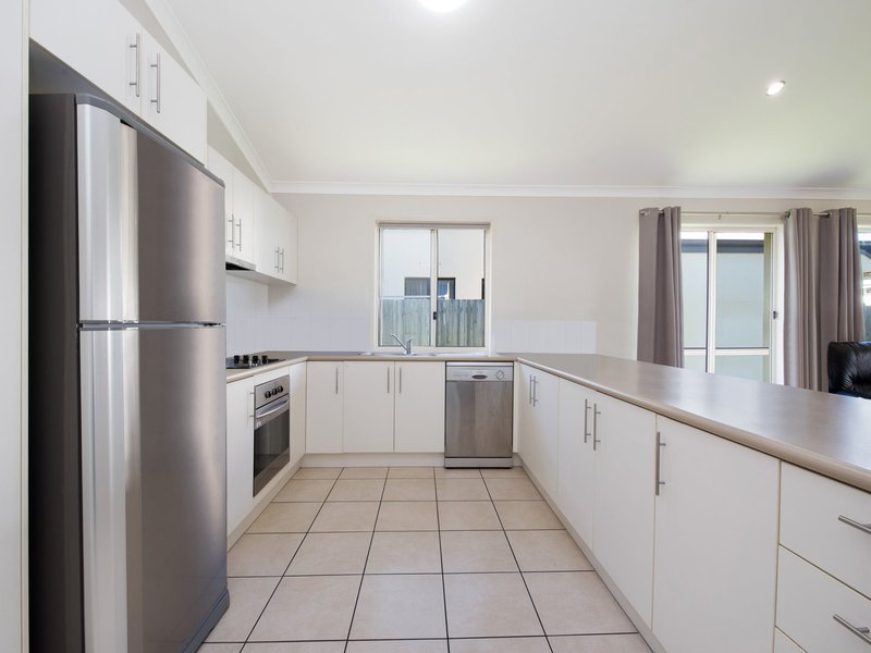 Photo - 5 Silkpod Street, Meridan Plains QLD 4551 - Image 3