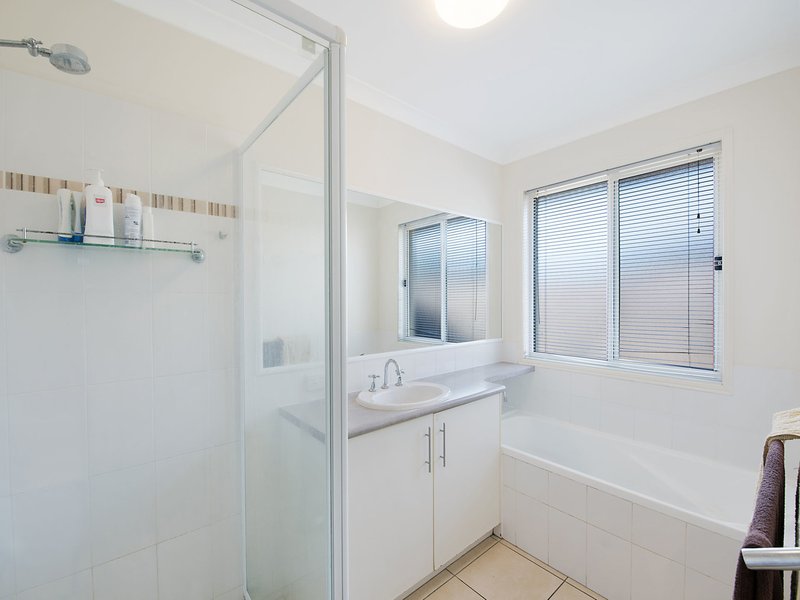 Photo - 5 Silkpod Street, Meridan Plains QLD 4551 - Image 11