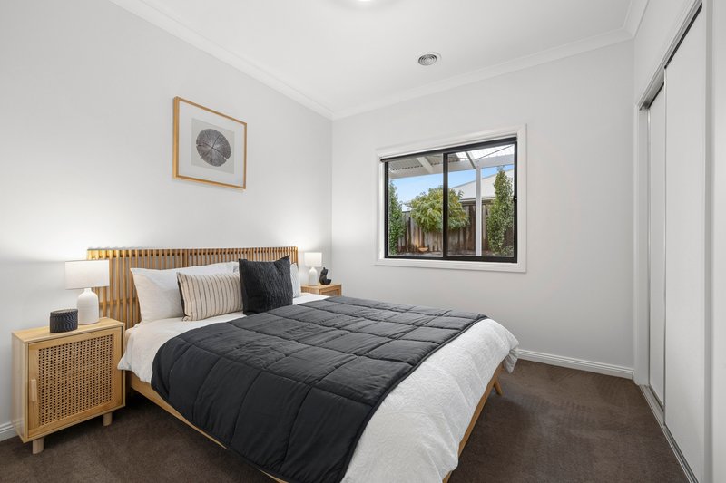 Photo - 5 Silver Smith Drive, Kyneton VIC 3444 - Image 11