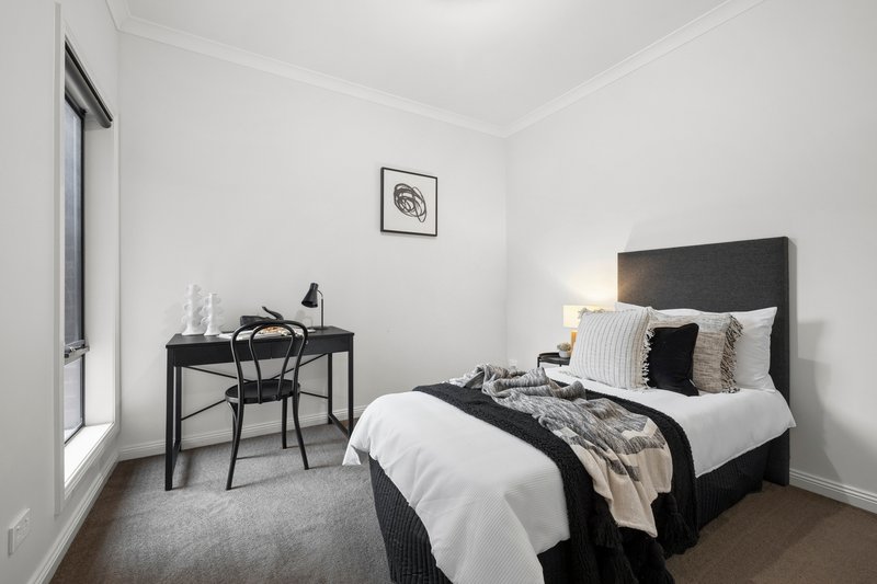 Photo - 5 Silver Smith Drive, Kyneton VIC 3444 - Image 13