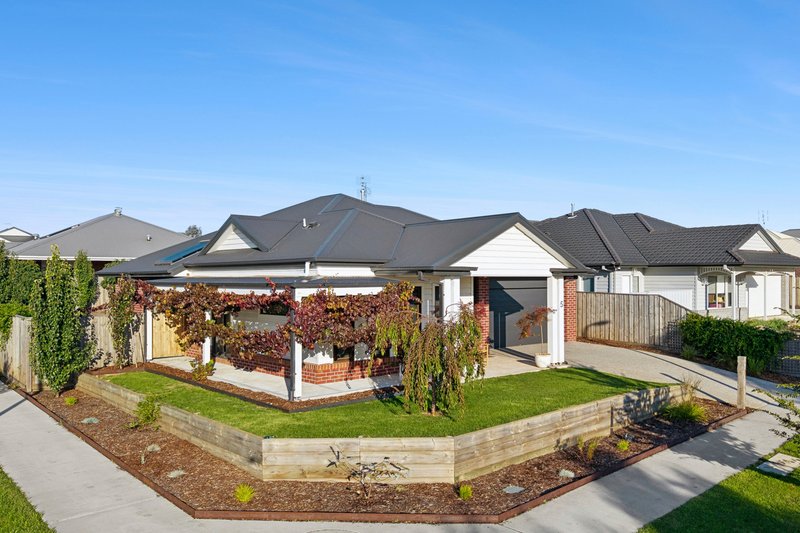Photo - 5 Silver Smith Drive, Kyneton VIC 3444 - Image 18