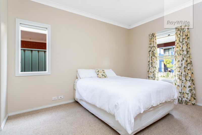 Photo - 5 Silverbirch Place, Mawson Lakes SA 5095 - Image 6