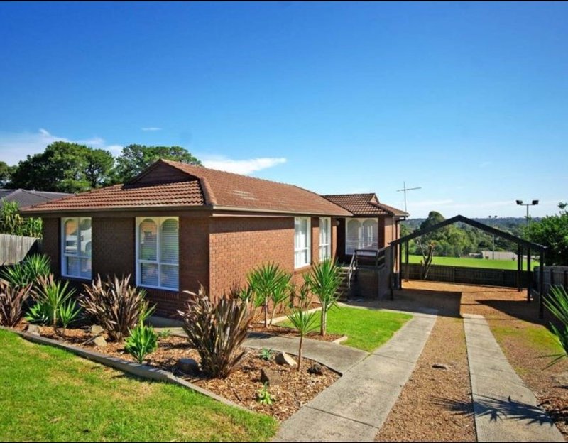 Photo - 5 Simmonds Place, Endeavour Hills VIC 3802 - Image 2