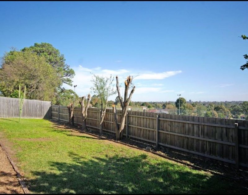 Photo - 5 Simmonds Place, Endeavour Hills VIC 3802 - Image 9