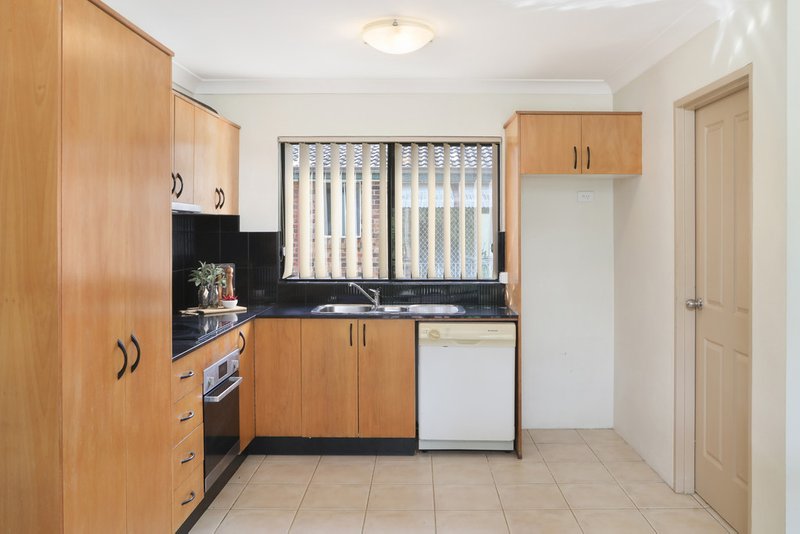 Photo - 5 Sinclair Street, Gosford NSW 2250 - Image 11