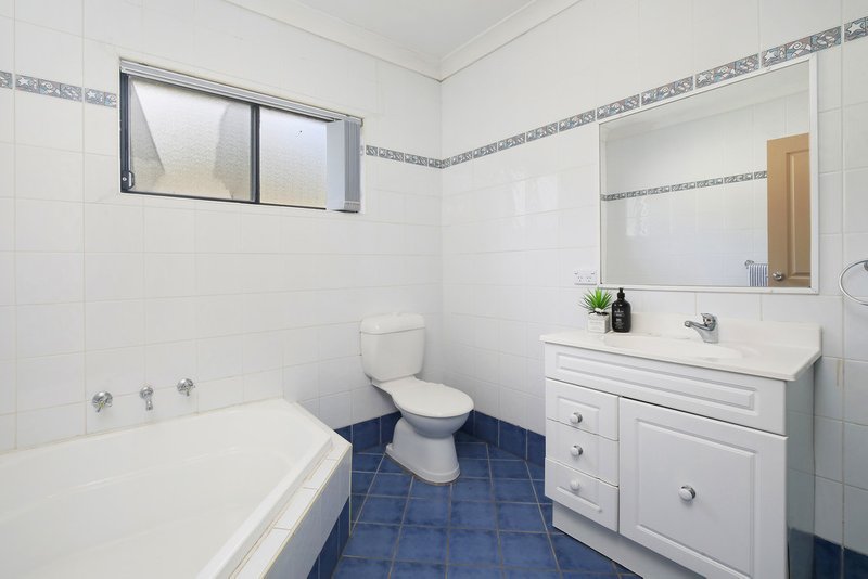 Photo - 5 Sinclair Street, Gosford NSW 2250 - Image 13