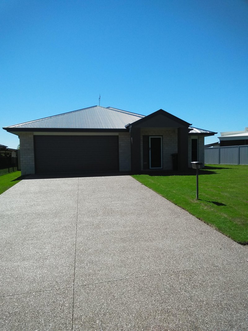 5 Sirenia Drive, Burrum Heads QLD 4659