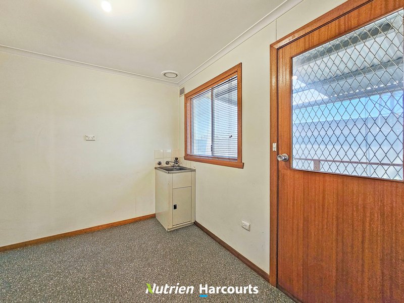 Photo - 5 Smith Street, Yarram VIC 3971 - Image 10