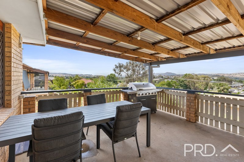 Photo - 5 Snubba Crescent, Tumut NSW 2720 - Image 4