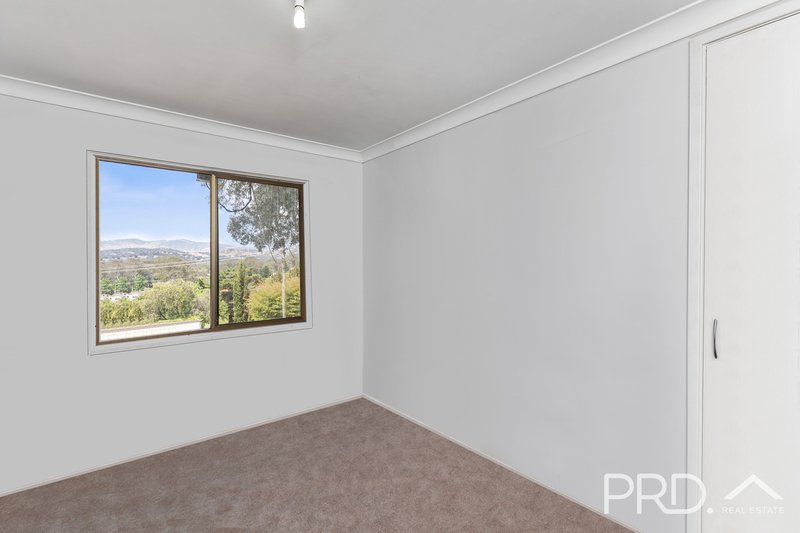 Photo - 5 Snubba Crescent, Tumut NSW 2720 - Image 13