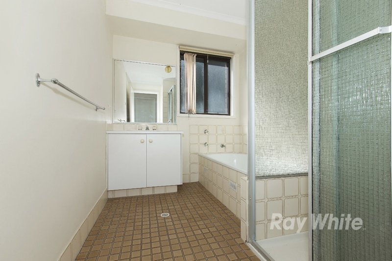 Photo - 5 Somers Close, Tingira Heights NSW 2290 - Image 5