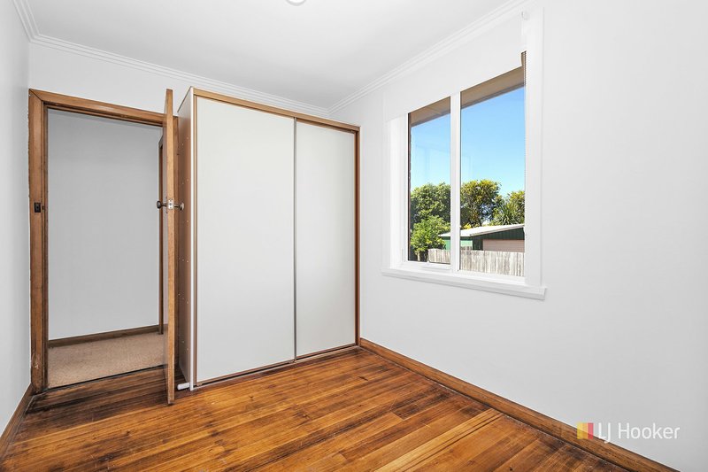 Photo - 5 Soutar Street, Devonport TAS 7310 - Image 7