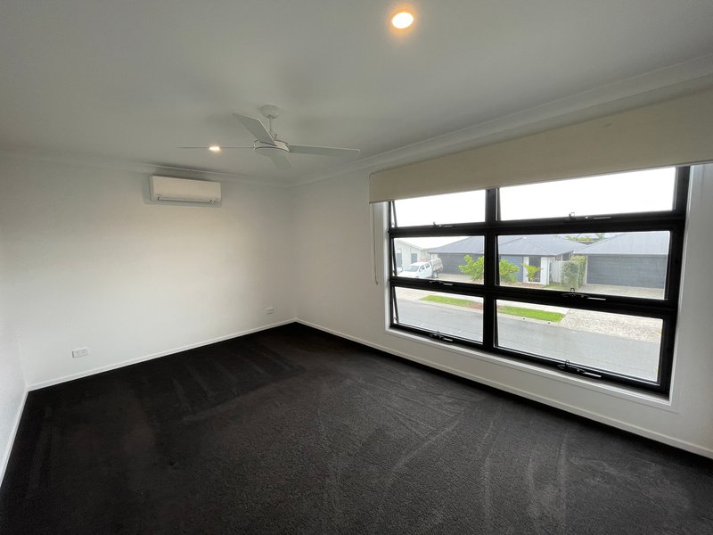 Photo - 5 Spann Street, Palmview QLD 4553 - Image 8