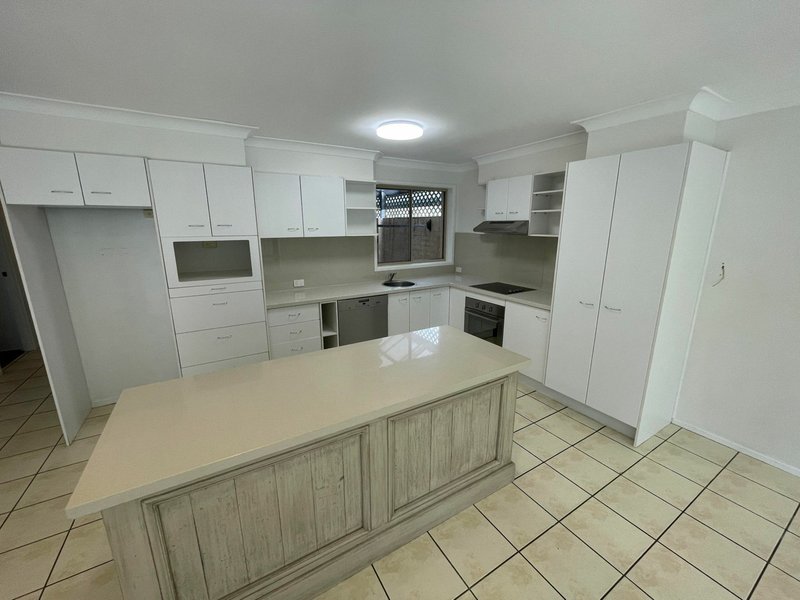 Photo - 5 Spinifex Place, Twin Waters QLD 4564 - Image 3