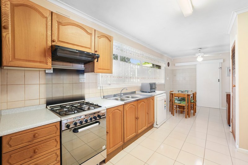 Photo - 5 Spring Drive, Hoppers Crossing VIC 3029 - Image 7