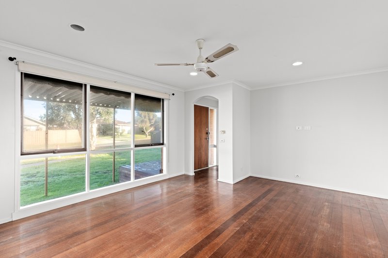 Photo - 5 Springhurst Crescent, Grovedale VIC 3216 - Image 5
