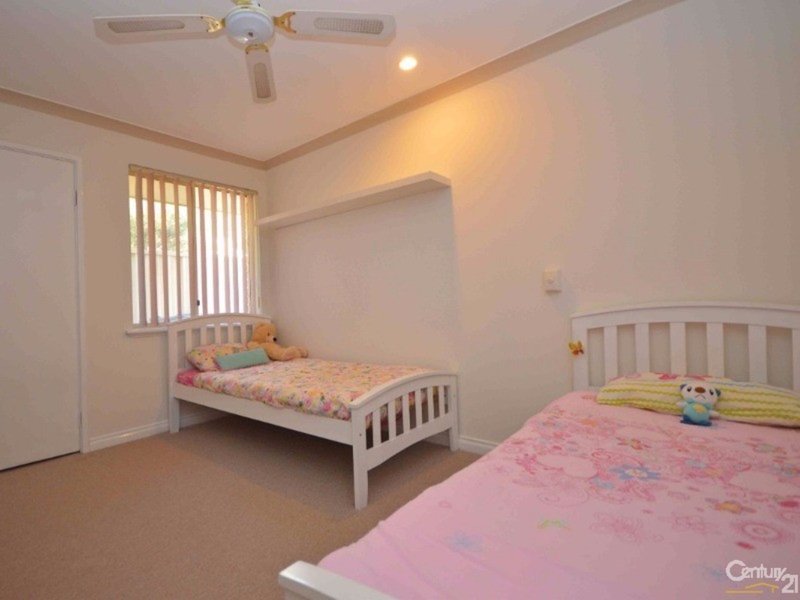 Photo - 5 St Clair Place , Cooloongup WA 6168 - Image 15