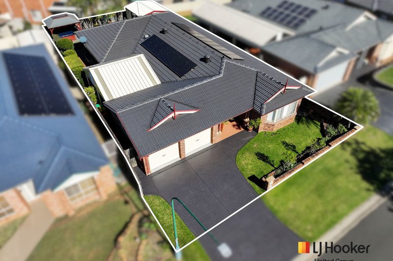 Photo - 5 St Helens Close, West Hoxton NSW 2171 - Image 2