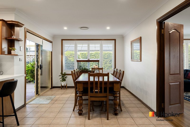 Photo - 5 St Helens Close, West Hoxton NSW 2171 - Image 6