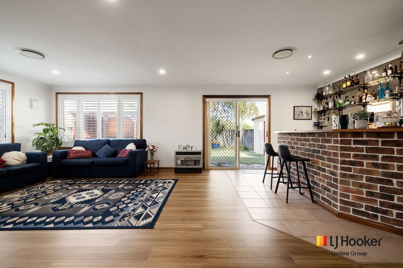 Photo - 5 St Helens Close, West Hoxton NSW 2171 - Image 7