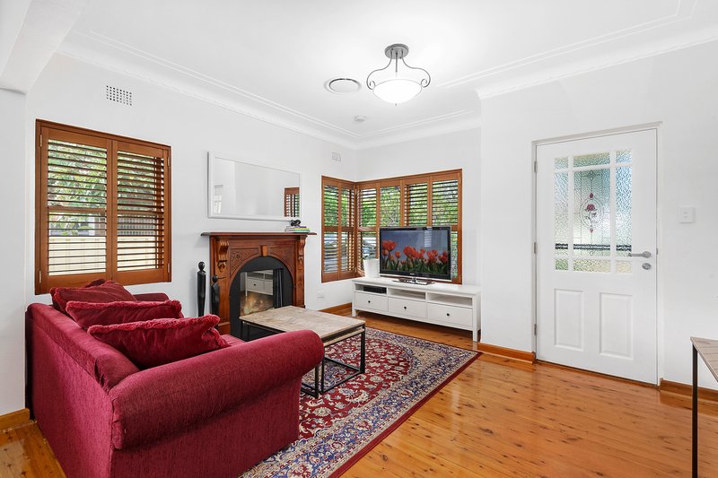 Photo - 5 St Kilda Street, Bexley North NSW 2207 - Image 2