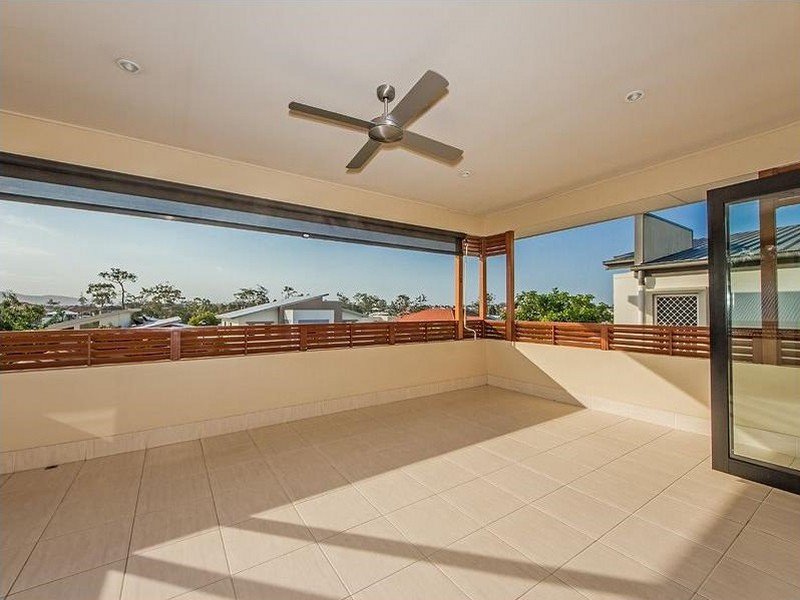 Photo - 5 St Paul Crescent, Varsity Lakes QLD 4227 - Image 6