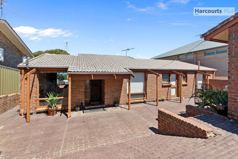 Photo - 5 St Vincents Avenue, Hallett Cove SA 5158 - Image 4