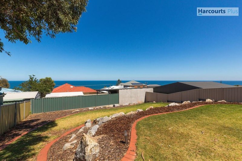 Photo - 5 St Vincents Avenue, Hallett Cove SA 5158 - Image 15