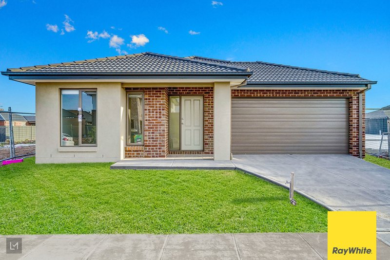 Photo - 5 Stableford Street, Werribee VIC 3030 - Image 2