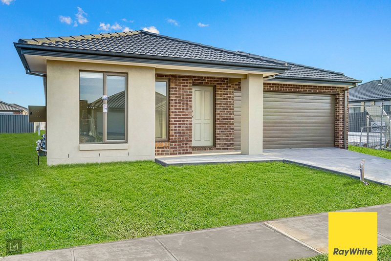 Photo - 5 Stableford Street, Werribee VIC 3030 - Image 4