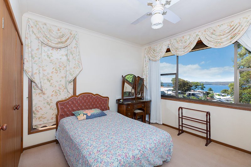 Photo - 5 Stansfield Close, Coal Point NSW 2283 - Image 3