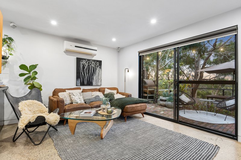 Photo - 5 Staplehurst Lane, Greenhill SA 5140 - Image 11