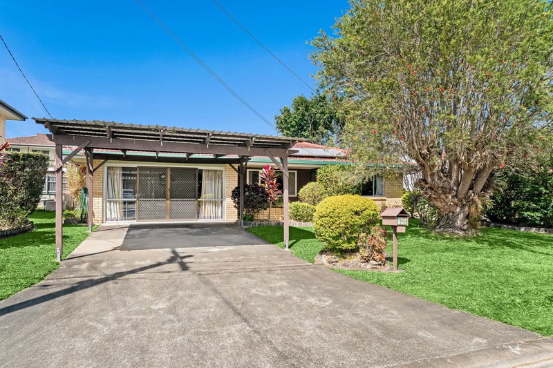 Photo - 5 Starcross Street, Macgregor QLD 4109 - Image 1