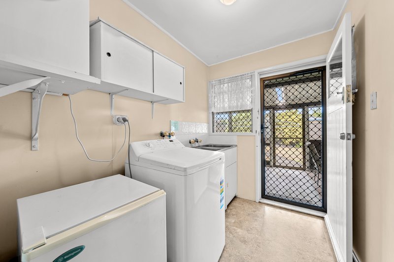 Photo - 5 Starcross Street, Macgregor QLD 4109 - Image 10