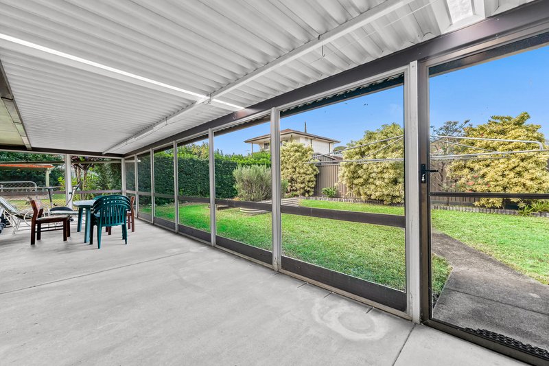 Photo - 5 Starcross Street, Macgregor QLD 4109 - Image 12