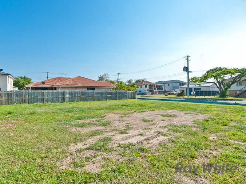 Photo - 5 Stark Road, Northgate QLD 4013 - Image 4