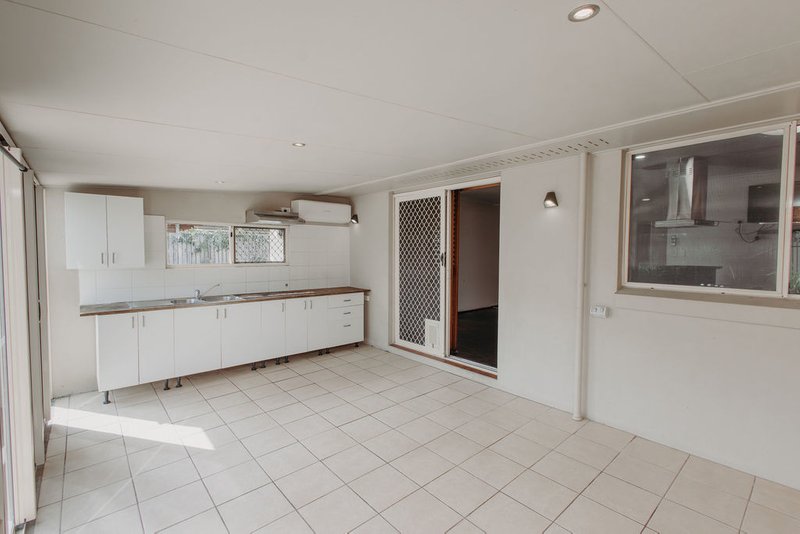 Photo - 5 Stehbens Drive, Kepnock QLD 4670 - Image 8