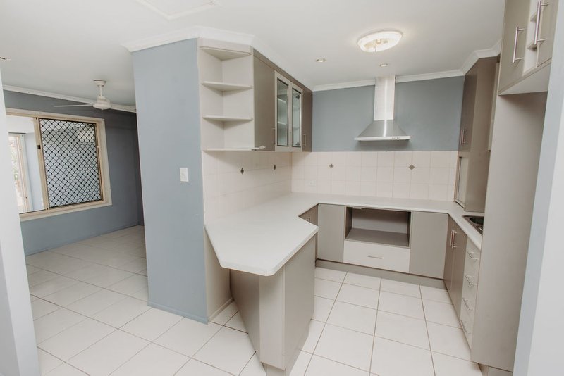 Photo - 5 Stehbens Drive, Kepnock QLD 4670 - Image 11