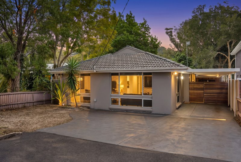 Photo - 5 Stella Road, Umina Beach NSW 2257 - Image 1