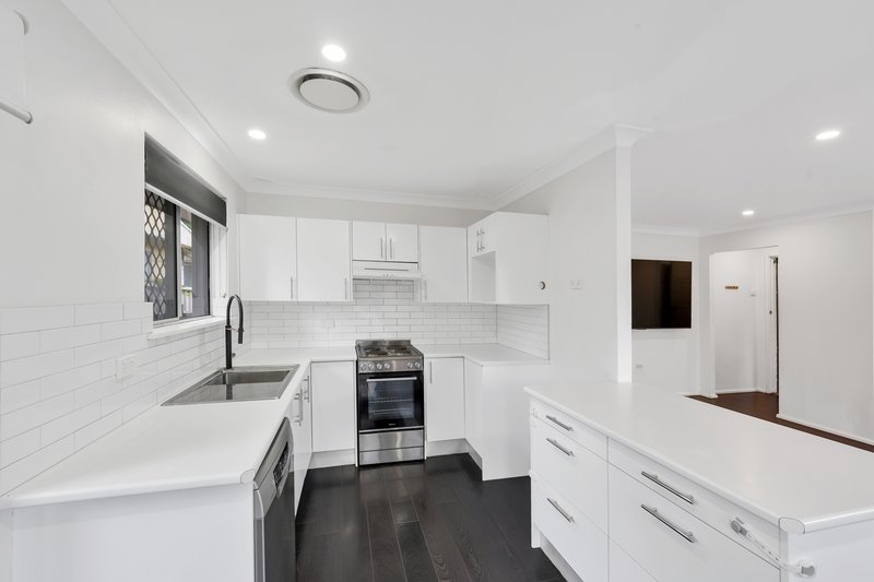 Photo - 5 Stella Road, Umina Beach NSW 2257 - Image 6
