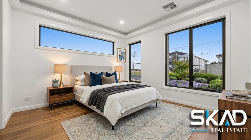 Photo - 5 Stenning Street, Wollert VIC 3750 - Image 3
