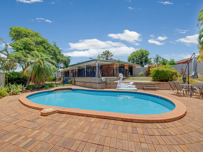 Photo - 5 Stephens Court, Tannum Sands QLD 4680 - Image 3