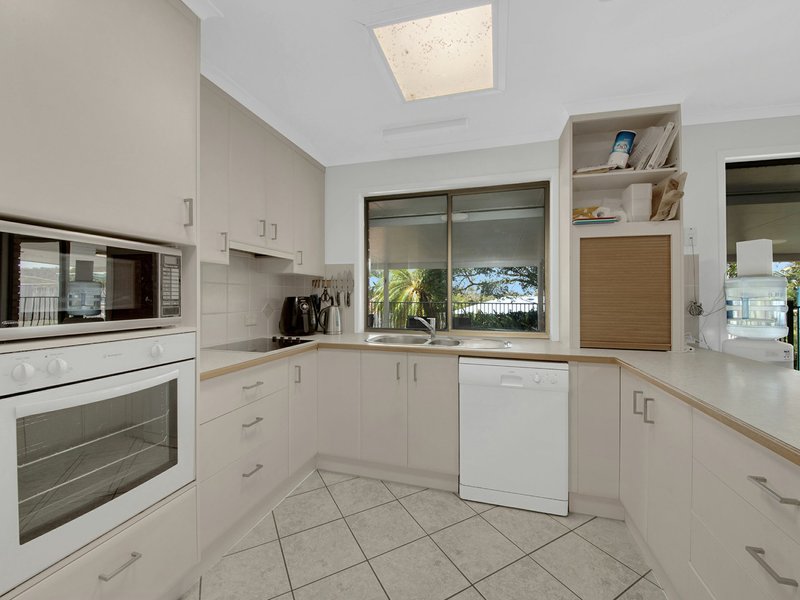 Photo - 5 Stephens Court, Tannum Sands QLD 4680 - Image 5