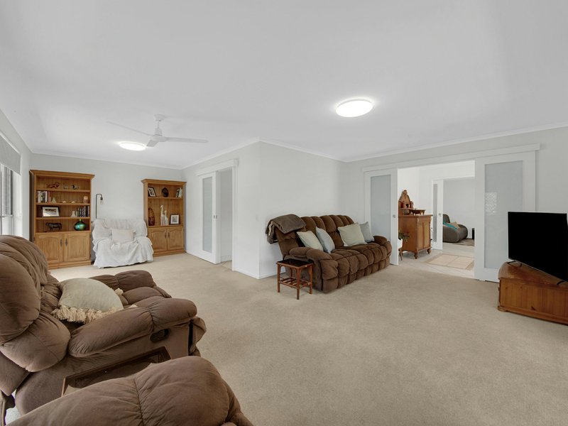 Photo - 5 Stephens Court, Tannum Sands QLD 4680 - Image 7