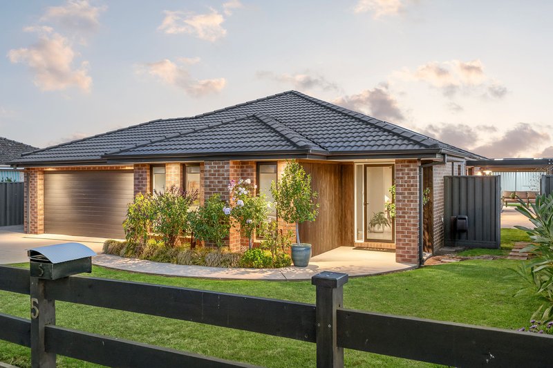 Photo - 5 Stirling Street, Cobden VIC 3266 - Image 1