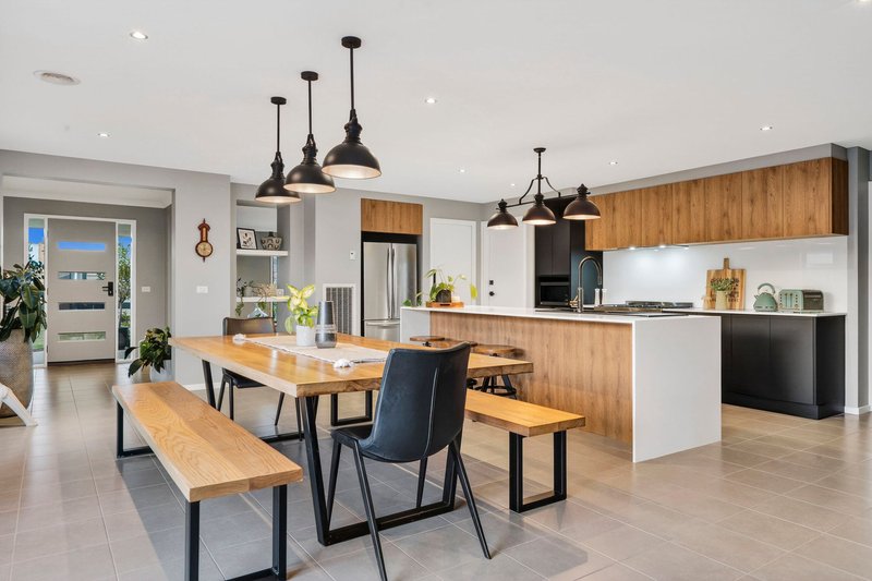 Photo - 5 Stirling Street, Cobden VIC 3266 - Image 14